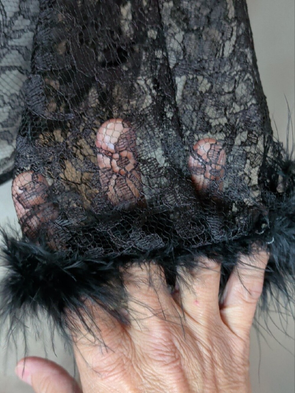 Vintage 60s Black Lace Top Feather Boa Sleeves Elegant Formal - Picture 8 of 11